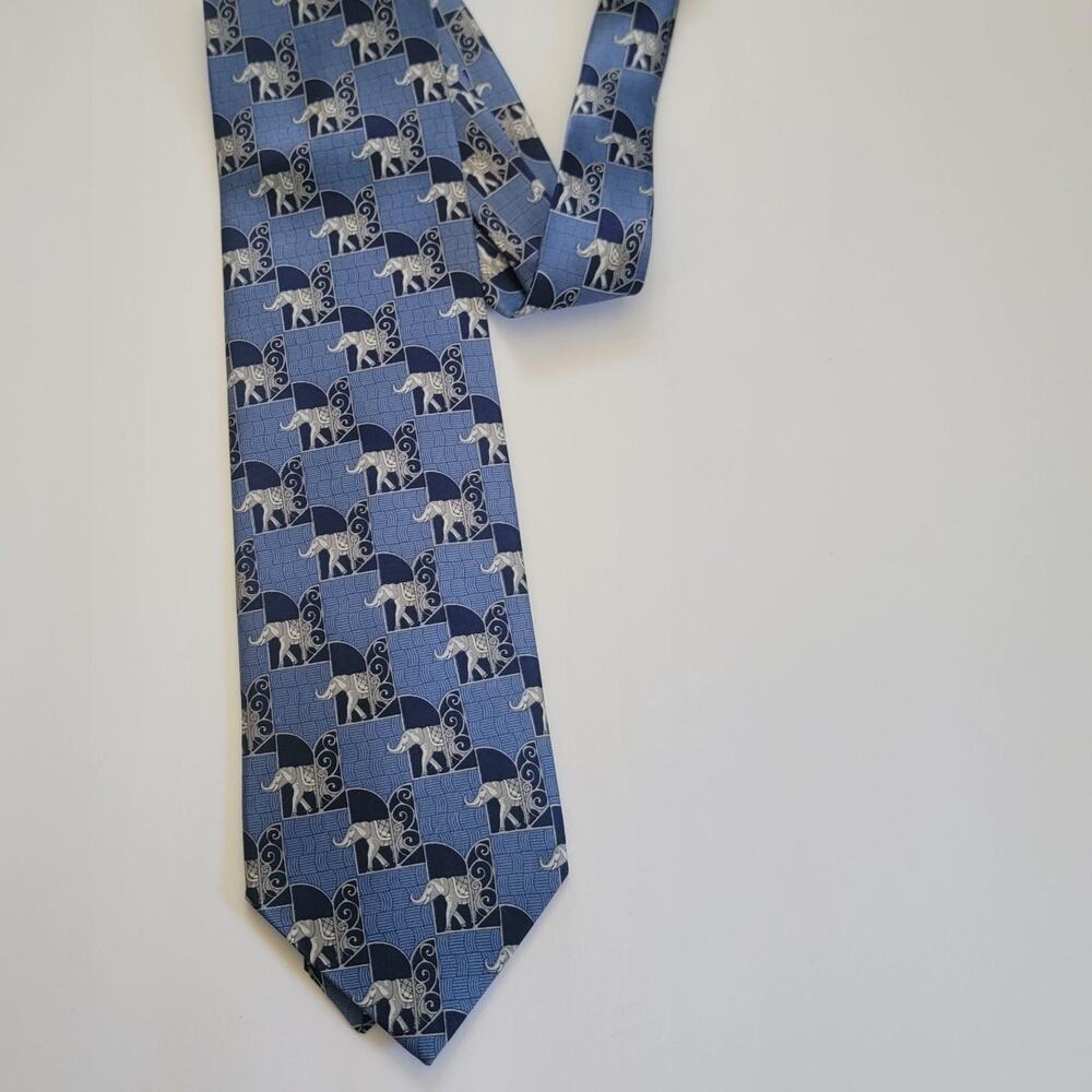 Como House Neck Tie Mens Blue 100% Silk Elephant Print Business Novelty Pattern